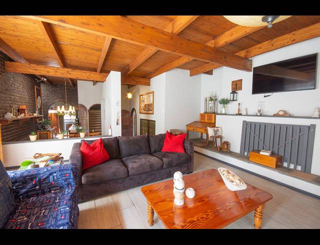 5 BEDROOM HOUSE FOR SALE IN HEIDELBERG CENTRAL